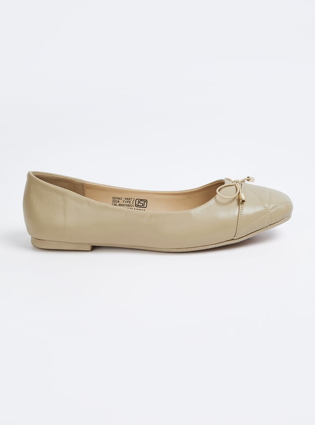 Women Textured Ballerinas with Bow