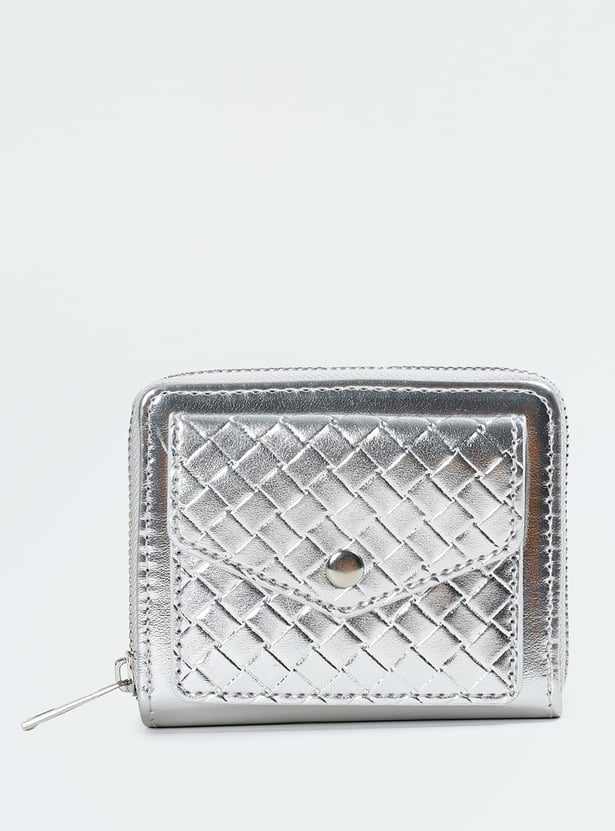 Women Metallic Finish Clutch