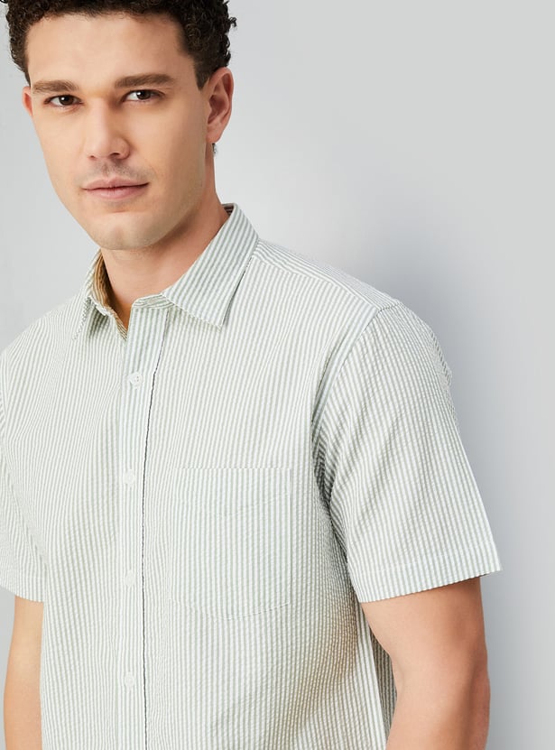 Men Seersucker Slim Fit Shirt