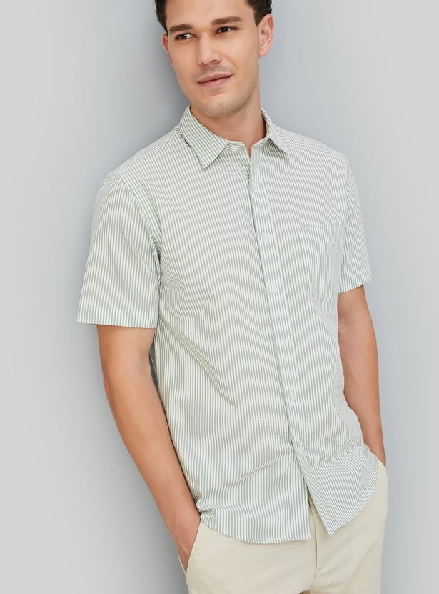 Men Seersucker Slim Fit Shirt