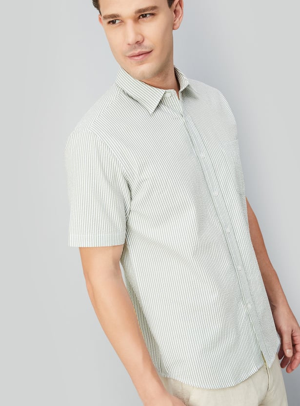 Men Seersucker Slim Fit Shirt