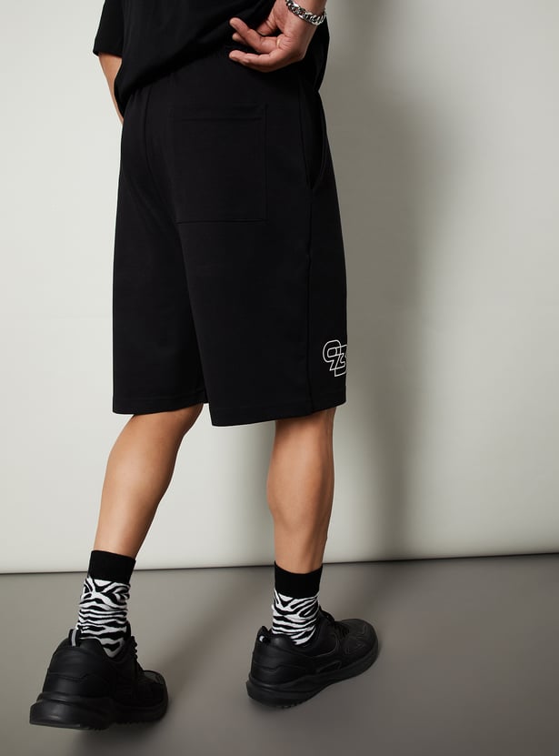 Buy Men Printed Relaxed Fit Shorts Online at just Rs. 999.0