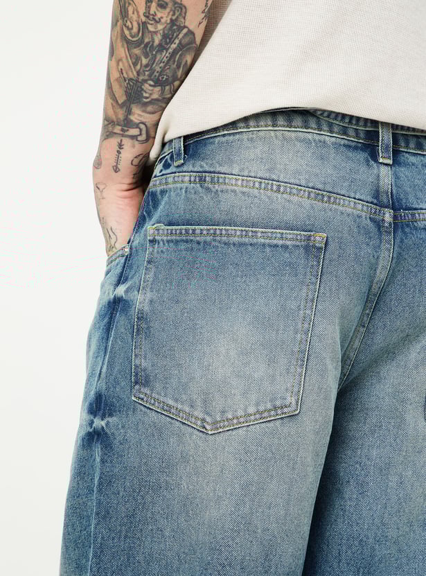 Men Washed Loose Fit Jeans