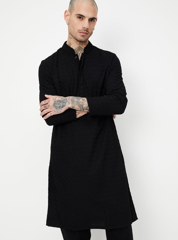 Men Embroidered Regular Fit Kurta