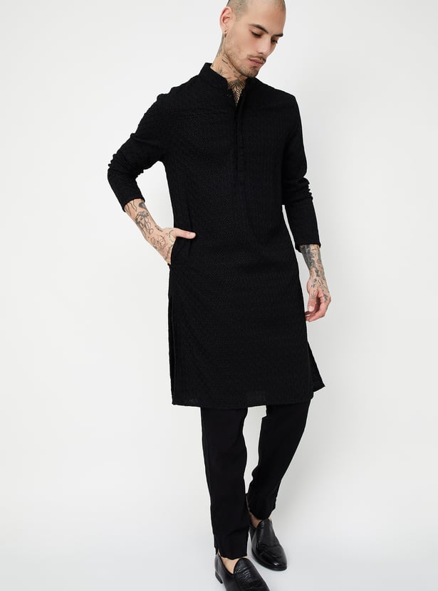 Men Embroidered Regular Fit Kurta