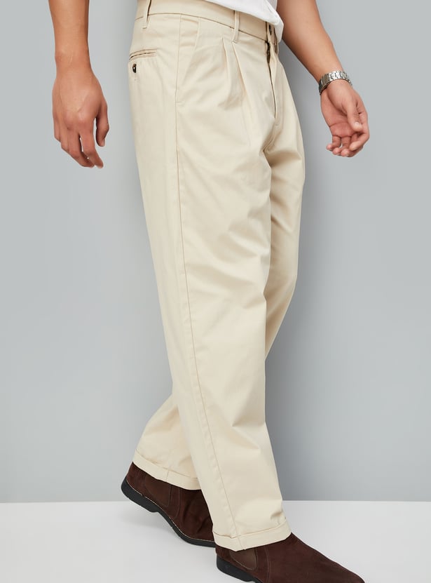 Men Solid Pleated Regular Fit Chinos