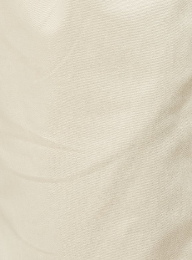 Men Solid Pleated Regular Fit Chinos