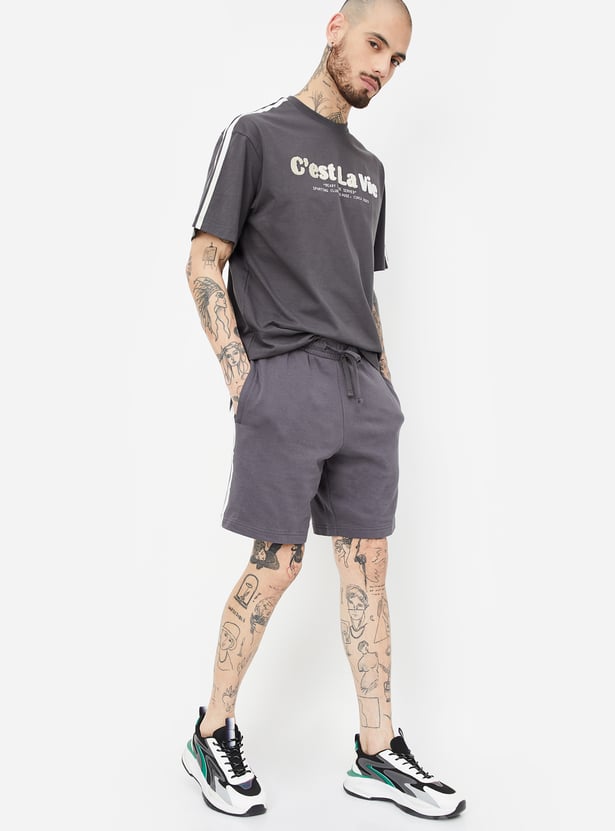 Men Side Striped Sports Shorts