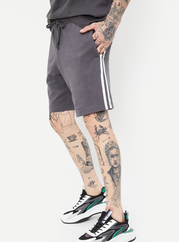 Men Side Striped Sports Shorts