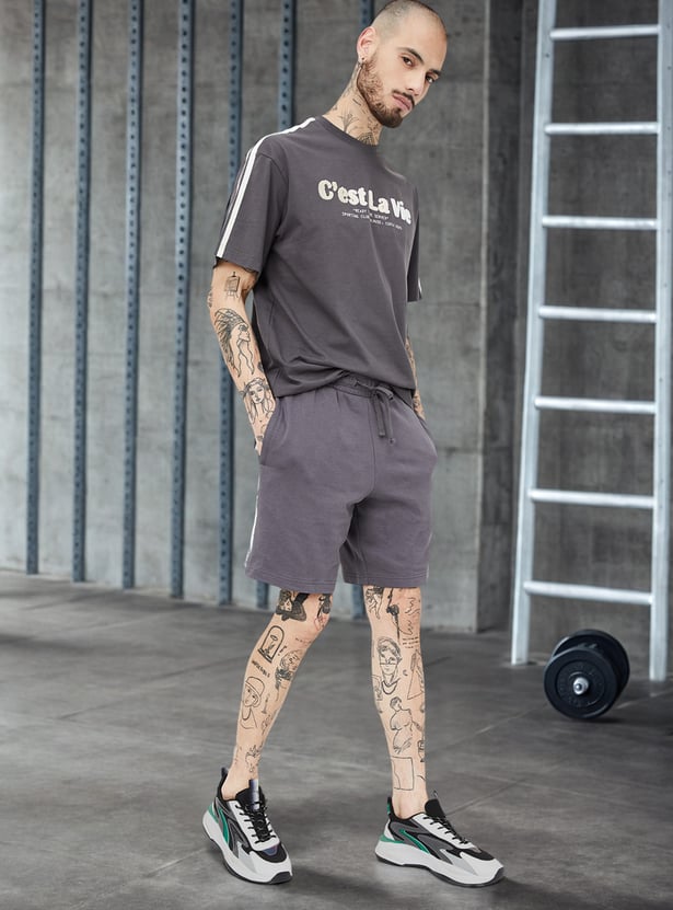 Men Side Striped Sports Shorts