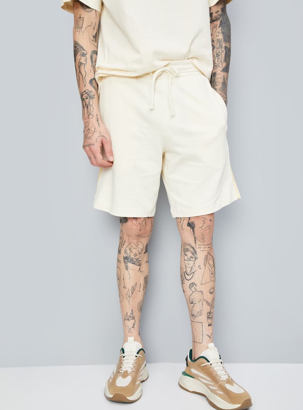 Men Side Striped Sports Shorts