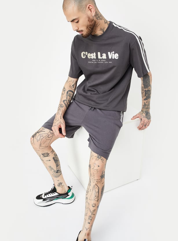 Men Chenile Embroidered Oversized Athleisure T-shirt