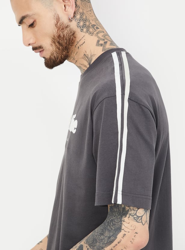 Men Chenile Embroidered Oversized Athleisure T-shirt