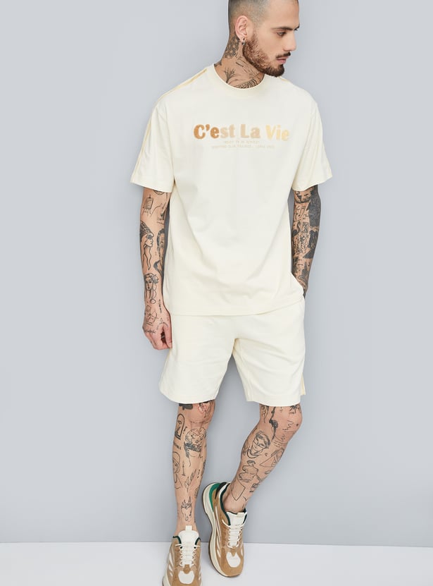 Men Chenile Embroidered Oversized Athleisure T-shirt