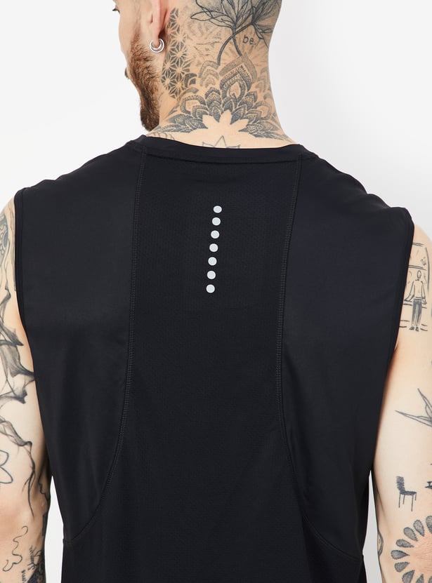 Men Solid Athleisure T-shirt
