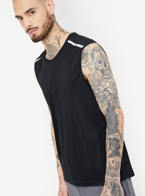 Men Solid Athleisure T-shirt