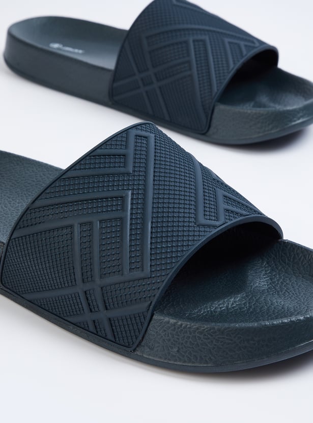 Men Textured Sliders