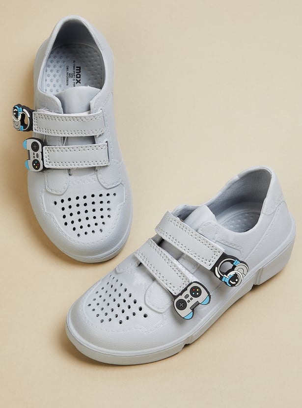 Boys Captain America Perforated Sneakers