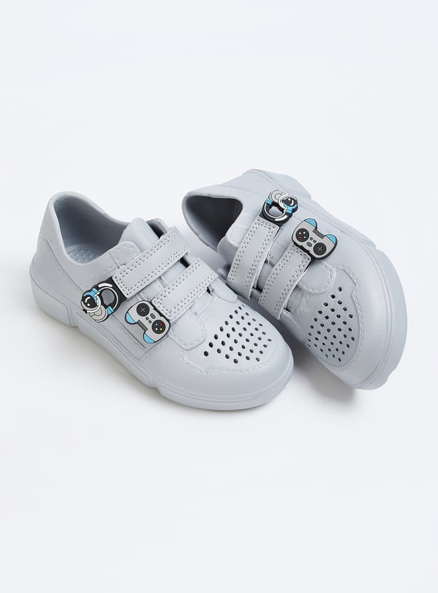 Boys Captain America Perforated Sneakers
