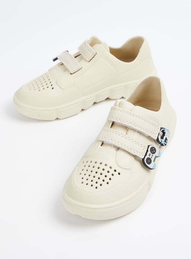 Boys Captain America Perforated Sneakers