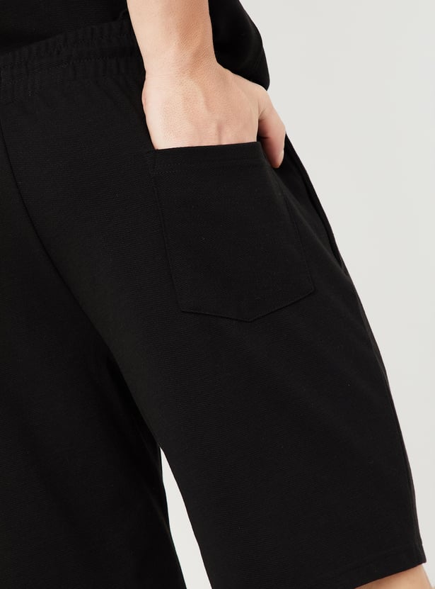 Men Textured Regular Fit Shorts