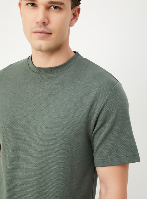 Men Textured T-shirt