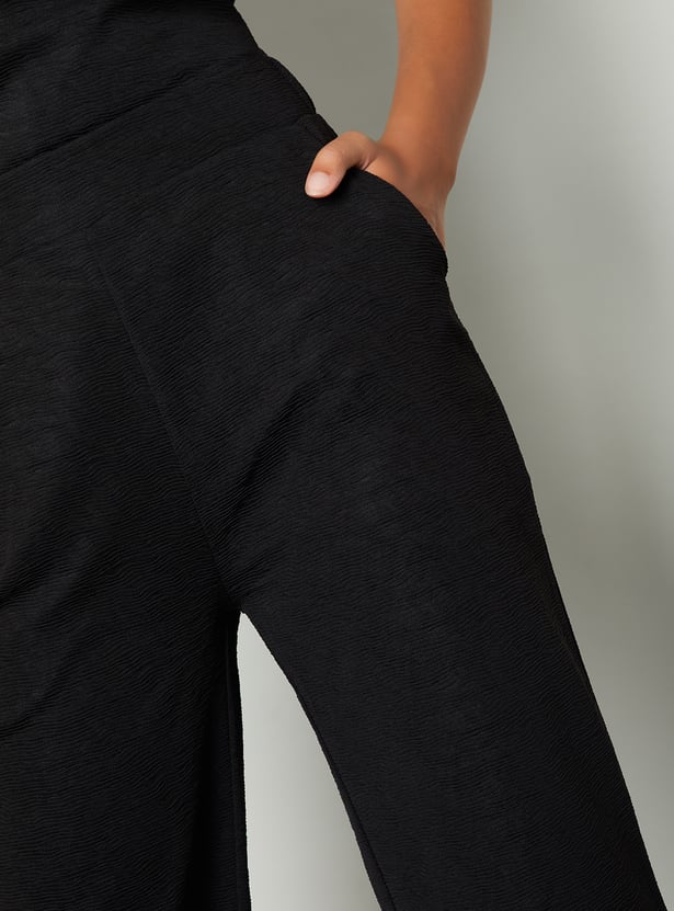 Women Solid Trousers