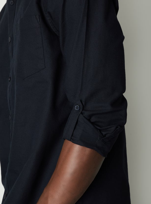 Men Textured Slim Fit Shirt
