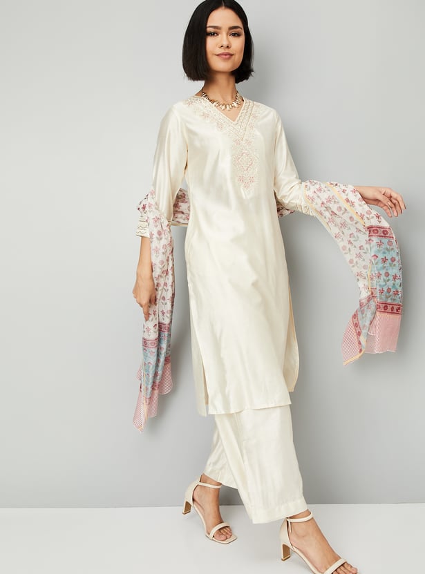 Women Grey Embroidered Straight Kurta Trousers Set main image 0