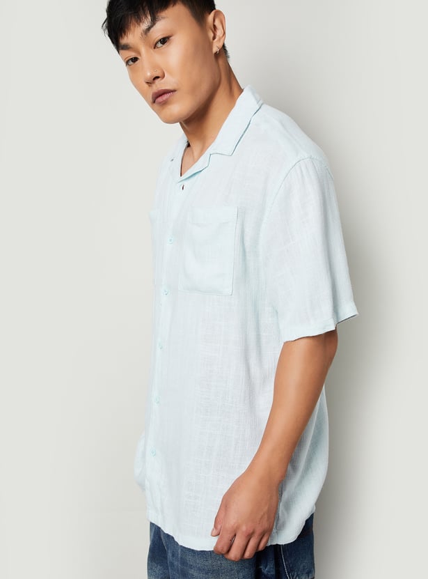 Men Textured Relaxed Fit Shirt