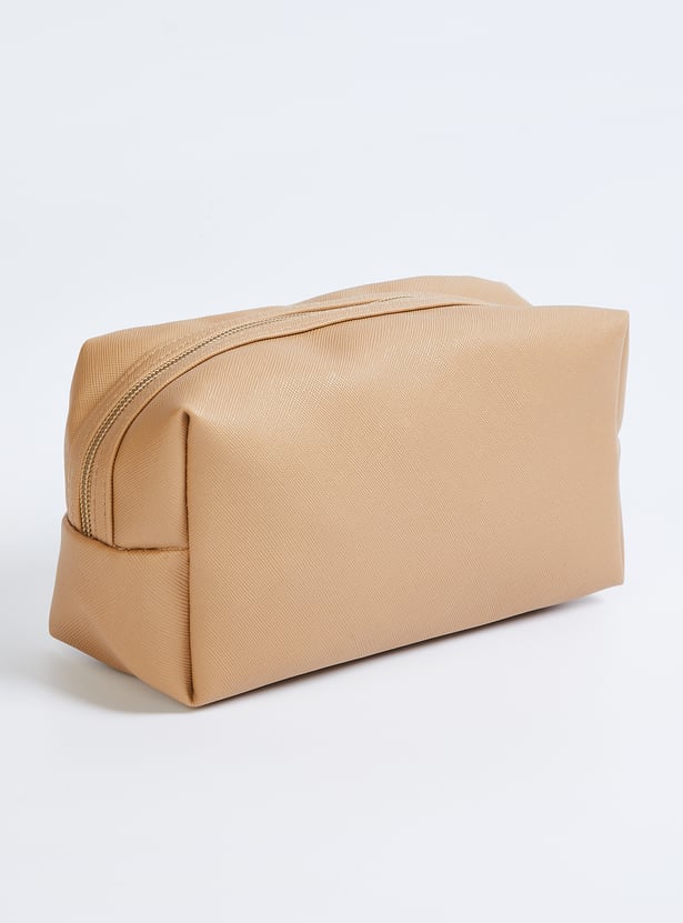 Women Textured Pouch