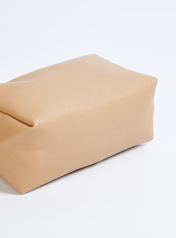 Women Textured Pouch