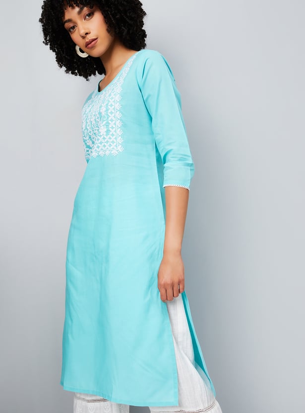 Women Yoke Embroidered Straight Kurta