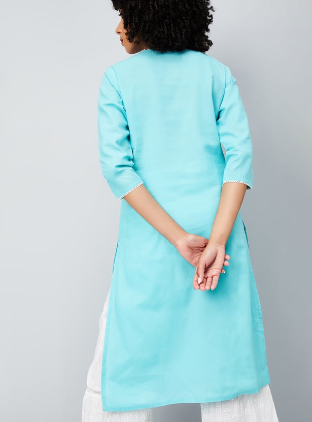 Women Yoke Embroidered Straight Kurta