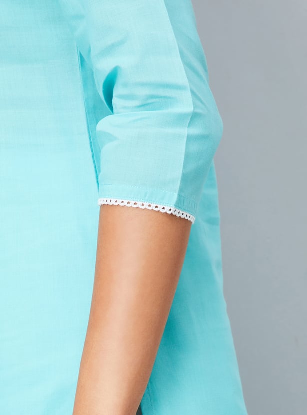 Women Yoke Embroidered Straight Kurta