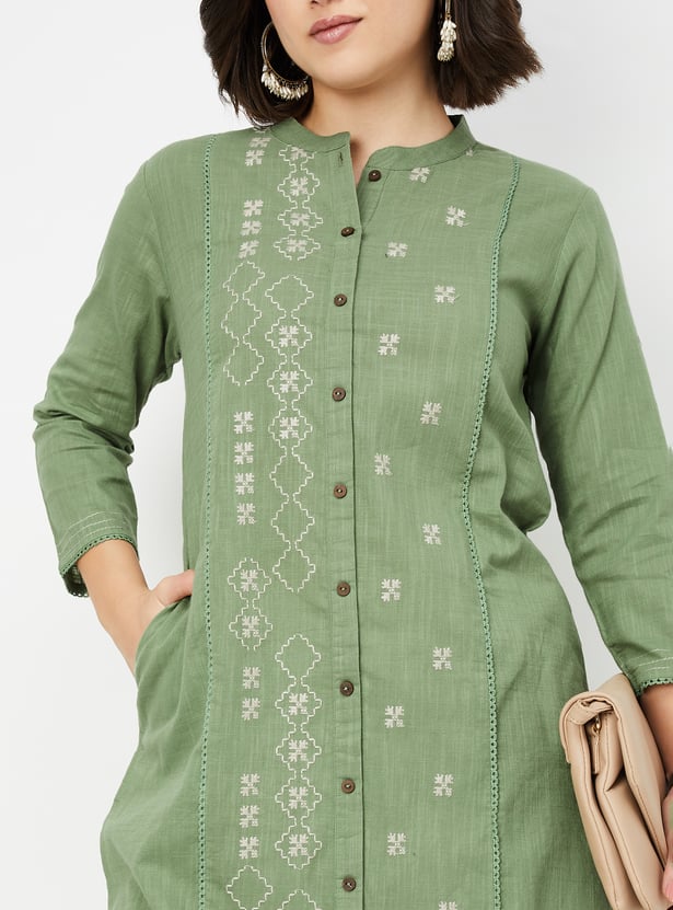 Women Embroidered Straight Kurta