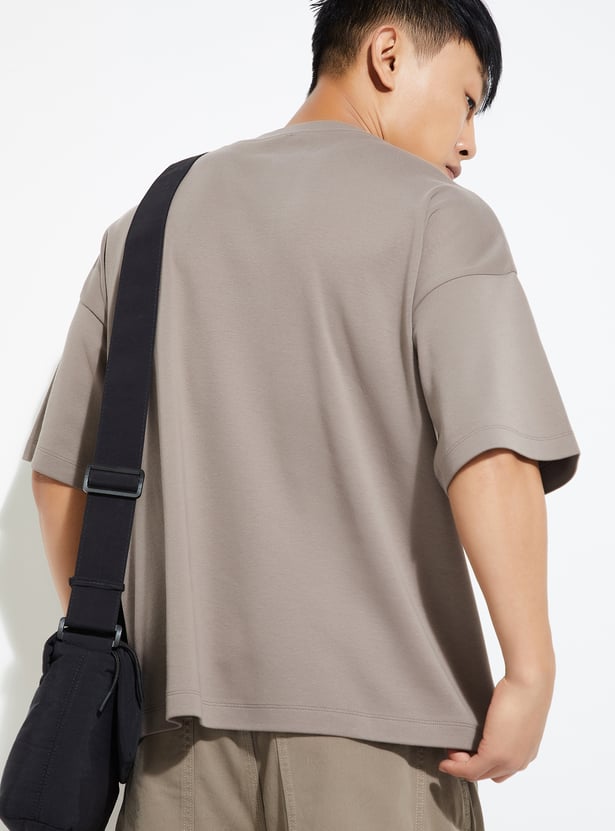 URB_N Men Solid Boxy Fit T-shirt