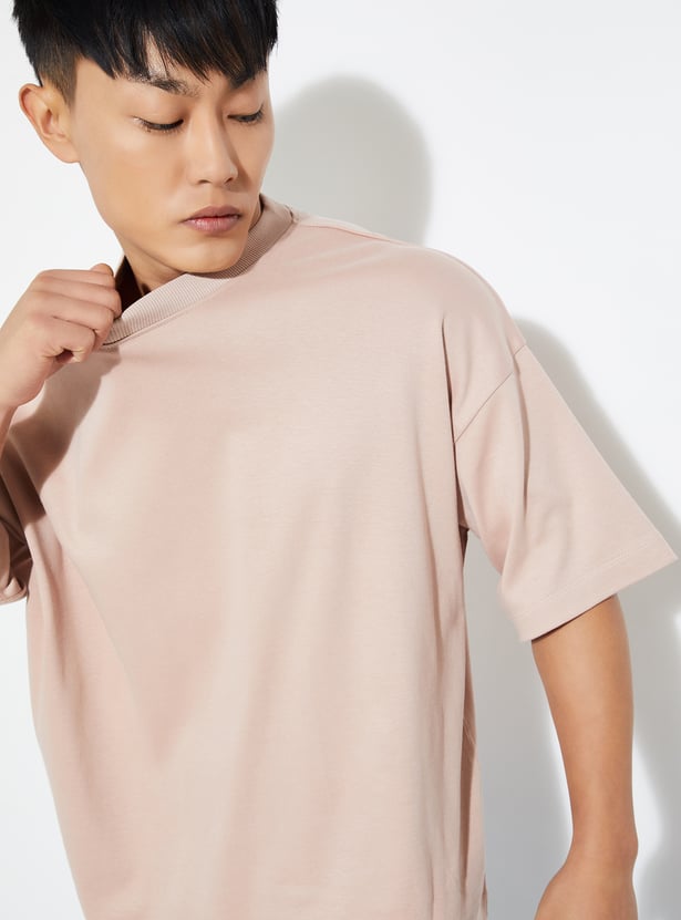 URB_N Men Solid Boxy Fit T-shirt