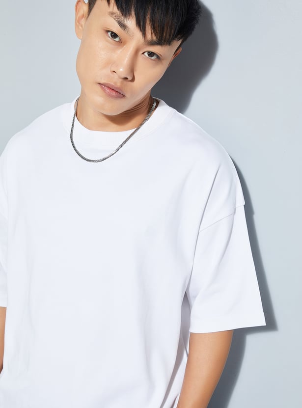 URB_N Men Solid Boxy Fit T-shirt