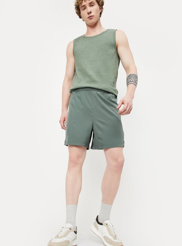 Men Solid Regular Fit Sports Shorts