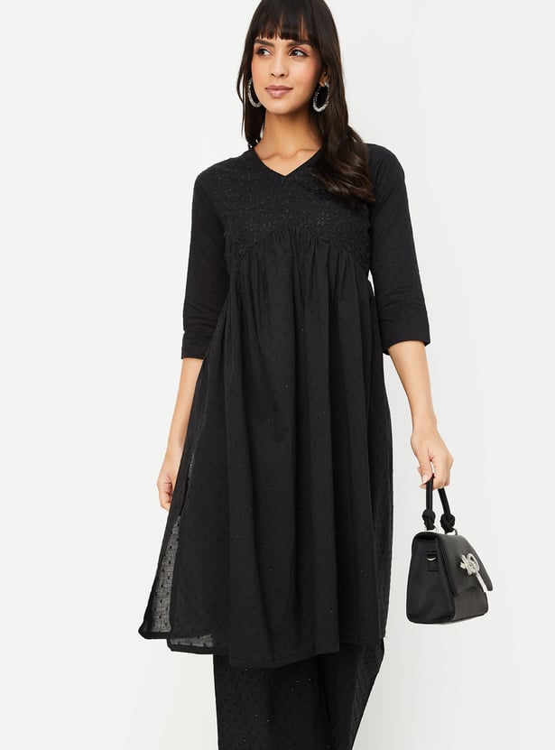 Women Black Embroidered Straight Kurta Trousers Set