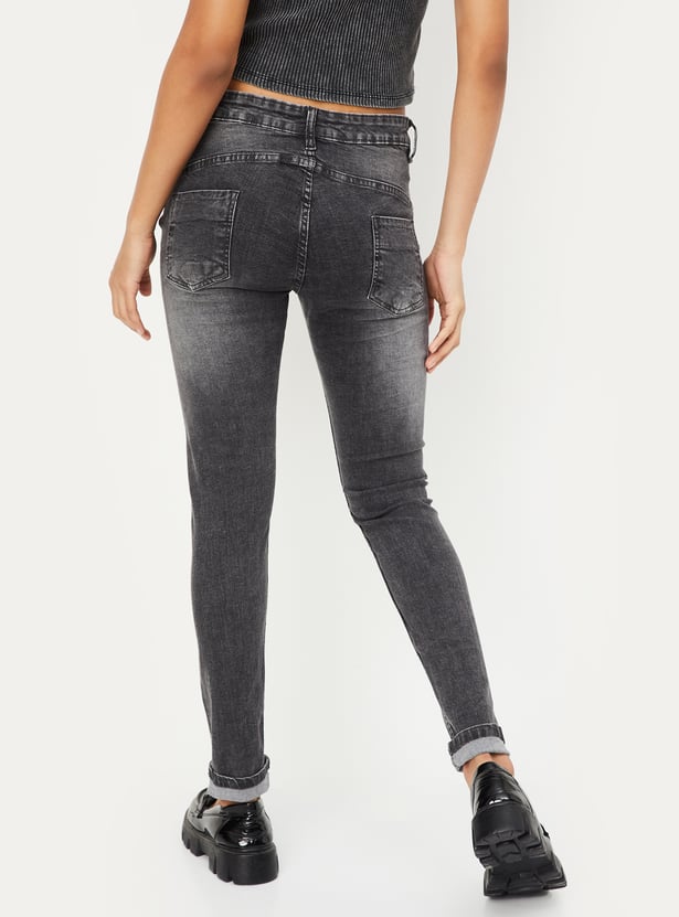 Women Skinny Fit Push-Up Jeans