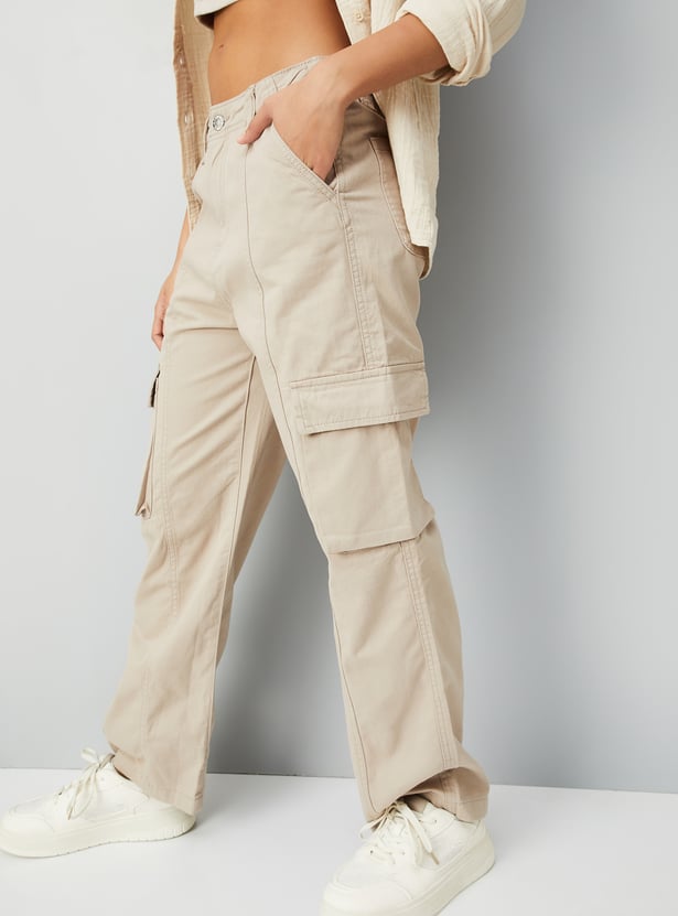 Women Solid Cargo Jeans