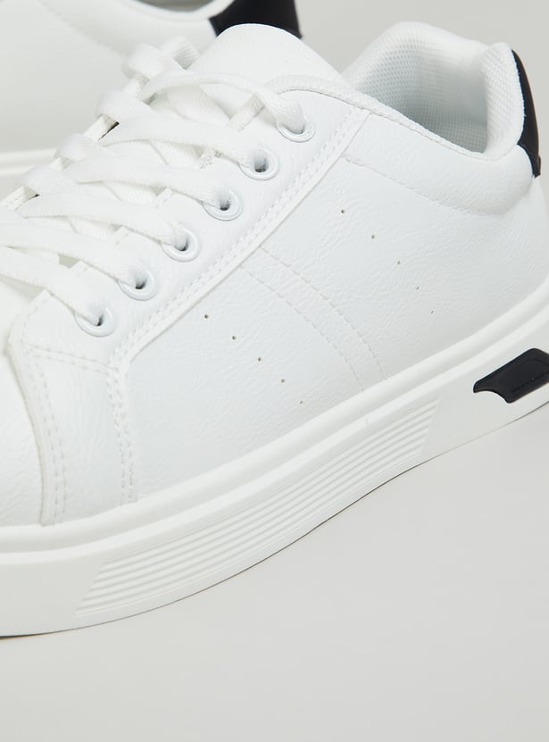 Men Colourblock Lace Up Sneakers