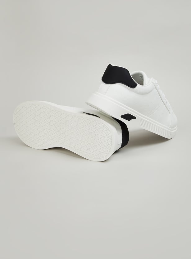 Men Colourblock Lace Up Sneakers