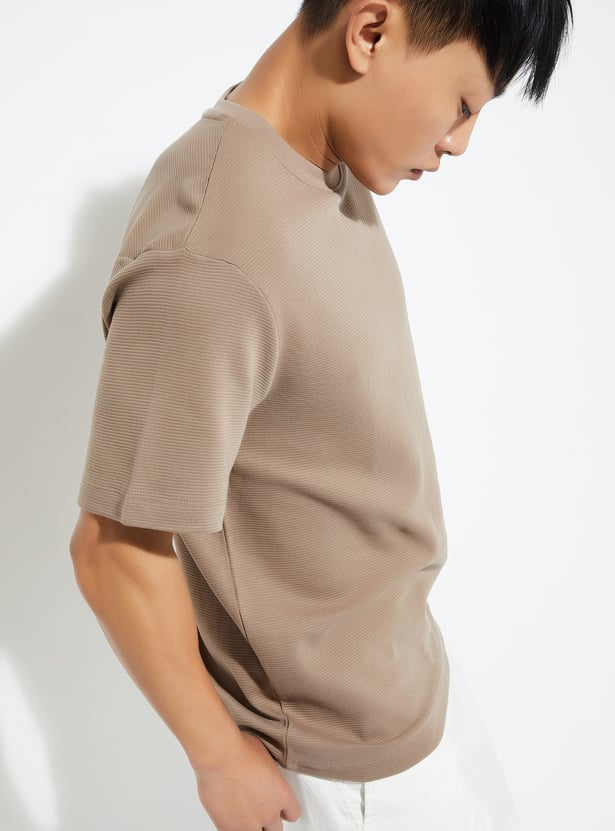 URB_N Men Textured T-shirt