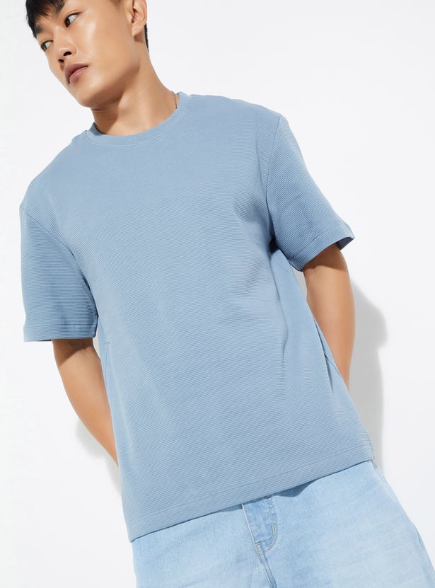 URB_N Men Textured T-shirt