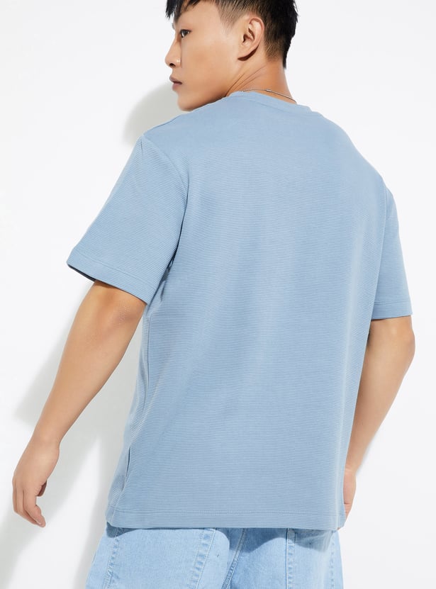 URB_N Men Textured T-shirt