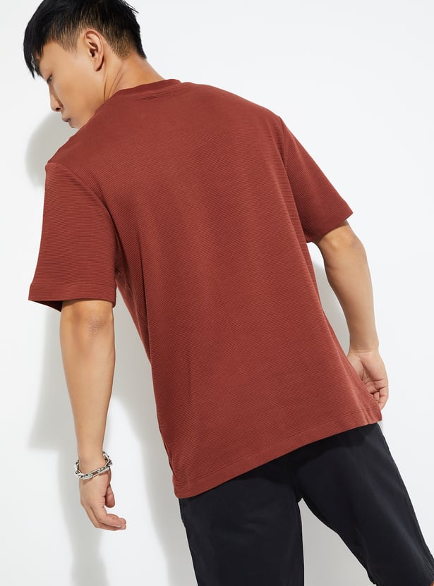 URB_N Men Textured T-shirt
