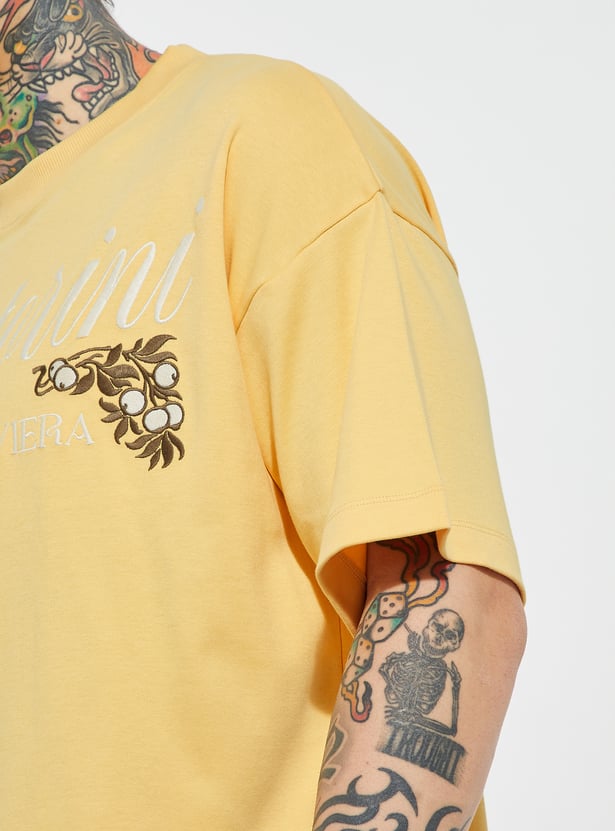 URB_N Men Embroidered Boxy Fit T-shirt